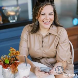 Meet your Posher, Katie